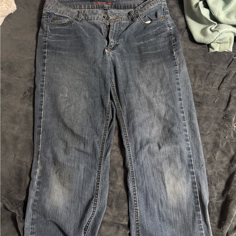 Blue bootcut vintage men’s jeans